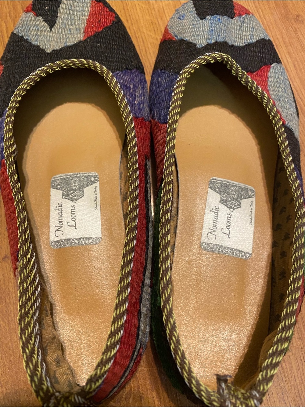 Hand-Made Turkish Multicolor Slip-On Flats Nomadic Looms - Picture 2 of 4